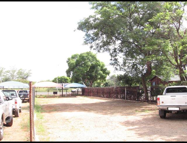 632M² RETAIL TO LET IN MONTANA PARK